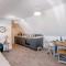 Geoffs Rest at Pond Hall Farm in Hadleigh with Private Hot Tub