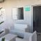 RICCIARDELLI HOLIDAY HOMES in paese di fronte al Mare