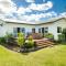 Tudor Park Motel Spacious with kitchens 1 minute walk to restaurant and shopping centre and Gisborne Hospital