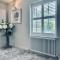 Cotswold Chic Retreats "Cloud Nine" Central Chipping Campden-Parking-Garden