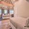 Hot Tub, Pool Table Luxe Reno Chalet with Mtn View!