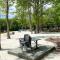 Near Skiing and Lakes Contemporary Poconos Townhome