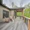 Elegant Mtn Chalet with Deck 1 Mi to Mt Snow!