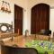 Hostal Las Puertas