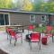 Woodland Retreat Near Trails, Golf and Wineries!