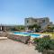 Beachfront villa Turquoise with private pool, BBQ and ping pong table - La Canea
