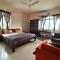 Hostel Lifespace- Twin Bungalow with Pods, Bunks, Private Rooms, CoWork & Cafe - Pune