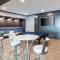 East Side Luxury 1BR Apt - Near Brady St with Balcony and Lounge - Sleeps 4