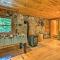 Fire Pit and Hot Tub Poconos Family Cabin!
