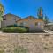 Flagstaff Townhome - Walk to Country Club and Pools!