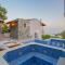 Villa Achlia