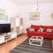Apartments by the sea Postira, Brac - 706