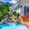 Bleu Cobalt Cottage