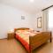 Apartments Halovic