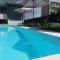 MGE Luxury house with pool