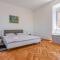 House TINAC