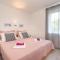 Apartment Lora