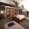 Huge 6-Bed Apartment in Darlington Centre