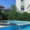 Arlen Beach Hotel
