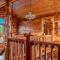 Lodge at OZK Ranch- Incredible mountaintop cabin with hot tub and views - Compton