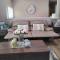 Smart Entire Loft, 3 br, 2 bath, with 3 tv