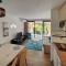IMMOGROOM - 2 Rooms - Renovated - Pool - AC - Parking - Garden