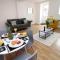 St Thomas Loft Views by SSW - 2BR, Parking, Sleeps 4, easy access to City Centre, Marina, beach and M4 - Swansea
