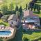 I Ginepri exclusive CountryHouse, 15pax, private pool, Aulla - Serricciolo