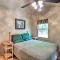 Fire Pit and Forest Views Secluded Murphy Cabin! - 墨菲