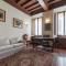 Fontana di Trevi Elegant and Exclusive Apartment