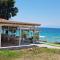 Beachfront Villa 100m from Sea for up to 10 guests - Síviri