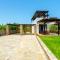 Smaragdi Beachfront Villa