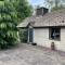 Nethercote Cottage, Kingsize bed, Seven Springs Cottages