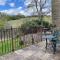 Nethercote Cottage, Kingsize bed, Seven Springs Cottages