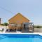 Villa Family and Friends private heated pool with jacuzzi - Задар