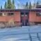 Contemporary Mountain Retreat - Walk to Slopes!