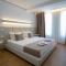 Dazur Coast Resort