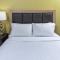 Candlewood Suites Appleton, an IHG Hotel - Аплтон