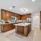 Steps to Beach! Luxe Stay-Chefs Kitchen and Lanai