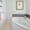 Steps to Beach! Luxe Stay-Chefs Kitchen and Lanai