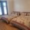 London Luxury 2 Bedroom Flat 5min walk from Overground, with FREE WIFI, FREE PARKING-Sleeps x6 - Ilford