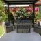 Bungalow Portos with amazing privet garden