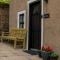 The Old Paint Shop Apartment - Centrally Situated