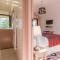 Le Port-Plage residence facing Talloires Beach, LLA Selections by Location lac Annecy - Talloires