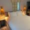 1820 Boutique Rooms & Suites