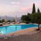 Villa with swimming pool and tennis/basketball court - Theologos