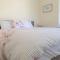 Seaside Mews - charming 2-bed cottage close to the sea