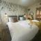 The Hive at Poppi-Red - Hawkshead