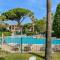 Appartement en résidence privée, face à la mer avec accès direct plage - Йер