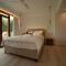 Bella Vista Hotel Studios & Apartments